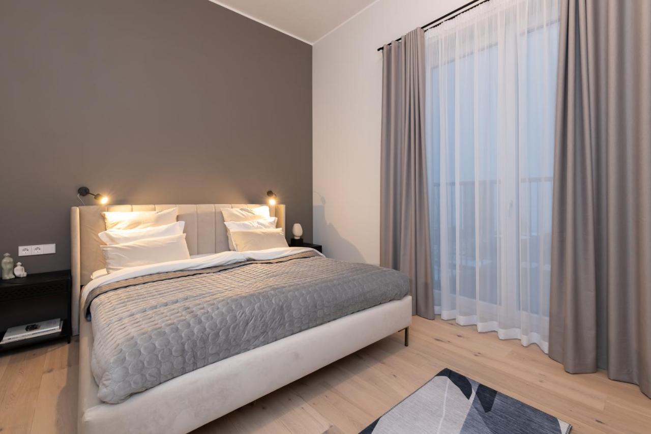 Dashaus 2 Bedroom Apartment Талин Екстериор снимка