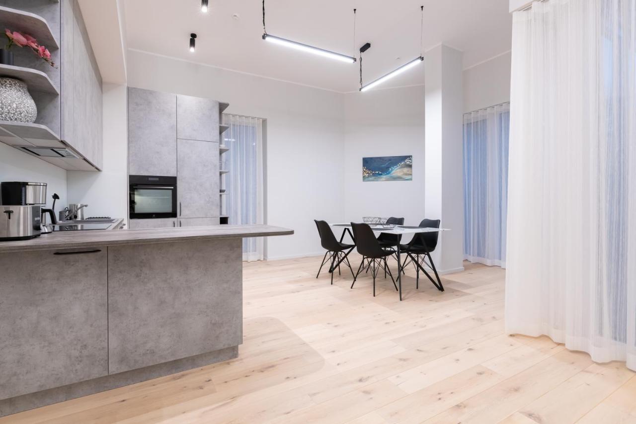 Dashaus 2 Bedroom Apartment Талин Екстериор снимка