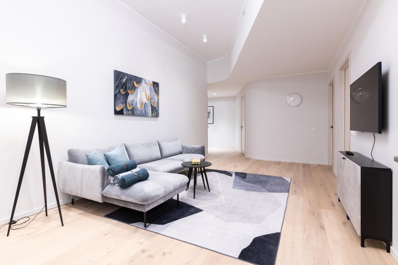 Dashaus 2 Bedroom Apartment Талин Екстериор снимка
