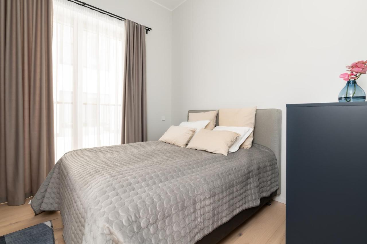 Dashaus 2 Bedroom Apartment Талин Екстериор снимка