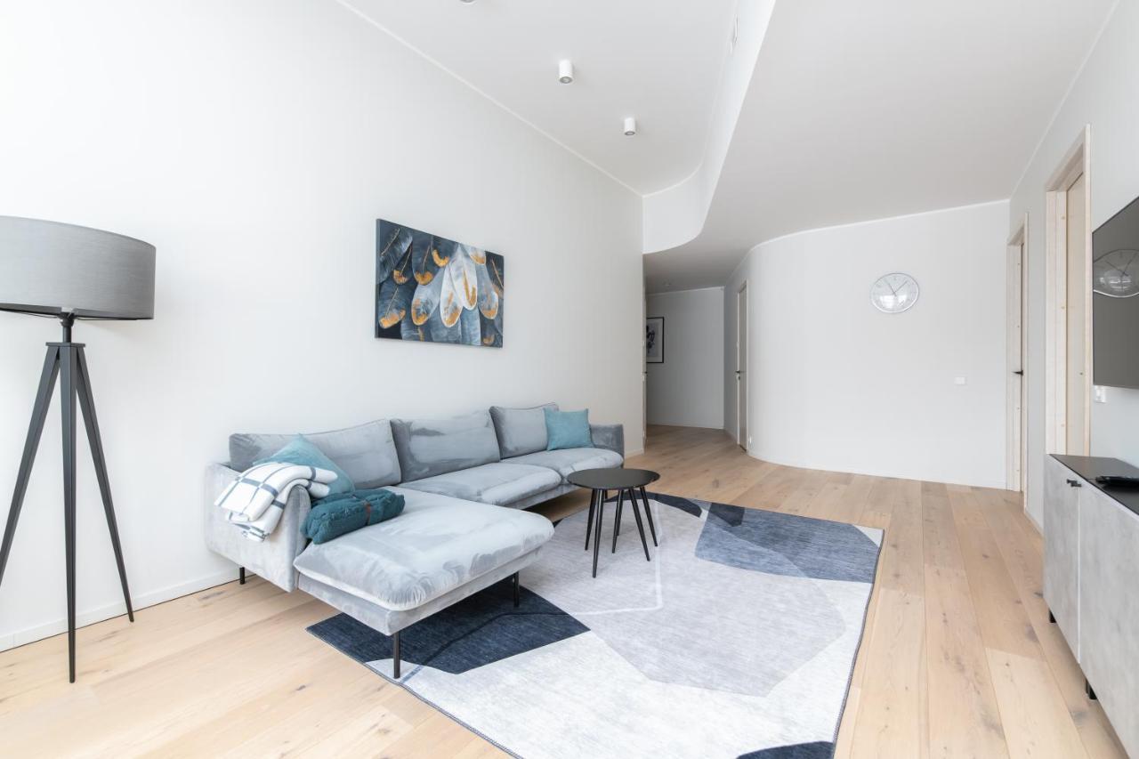 Dashaus 2 Bedroom Apartment Талин Екстериор снимка