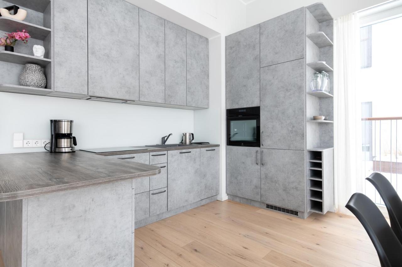 Dashaus 2 Bedroom Apartment Талин Екстериор снимка