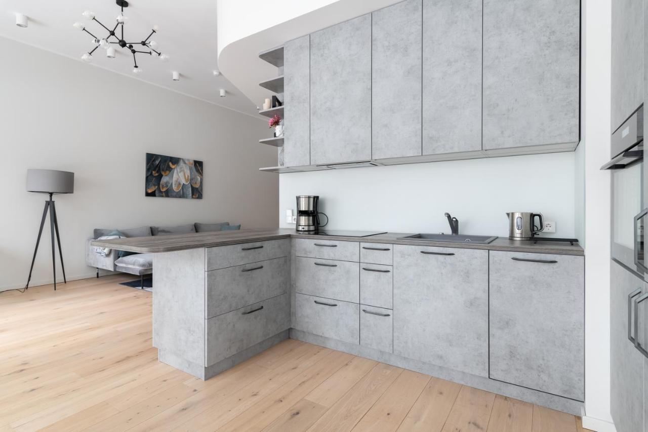 Dashaus 2 Bedroom Apartment Талин Екстериор снимка
